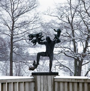 ಹತಾಶೆ (ಗ್ರಾನೈಟ್) ಟರ್ಕ್ by Gustav Vigeland